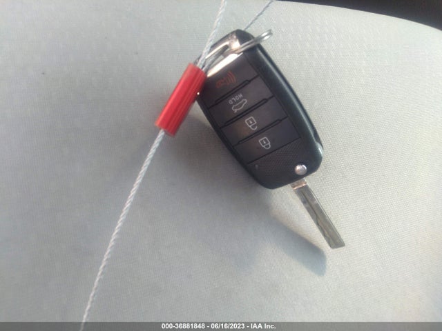KIA Optima Lx 2014 5XXGM4A75EG338411 Image 3