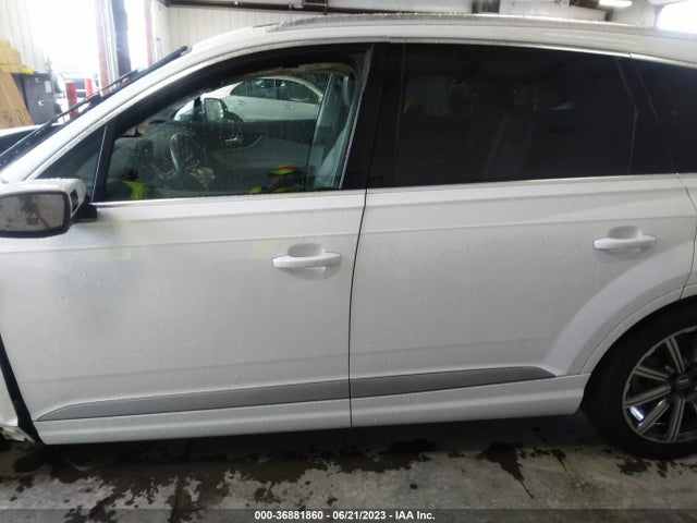 WA1VAAF78HD011114 Audi Q7 Prestige
