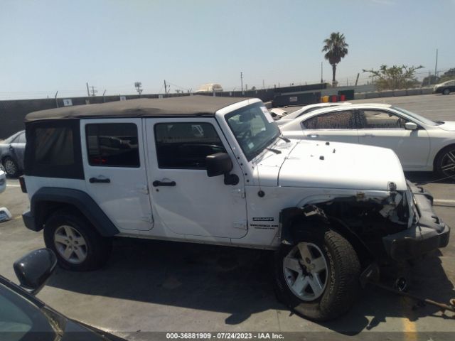 1C4BJWDG5FL763011 Jeep Wrangler Unlimited Sport