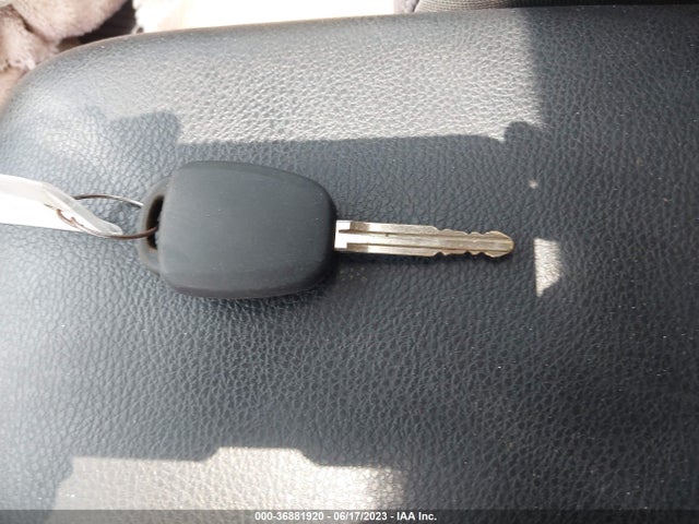 2013 TOYOTA RAV4 XLE VIN: 2T3WFREV2DW059697