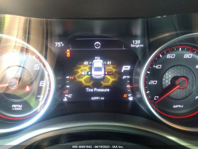 2C3CDXBG1KH692101 Dodge Charger Sxt