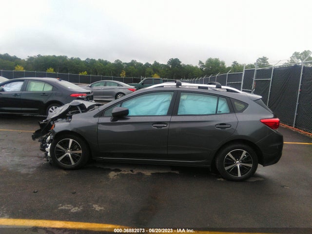 36882073 :رقم المزاد ، 4S3GTAV65N3725558 vin ، 2022 Subaru Impreza Premium مزاد بيع