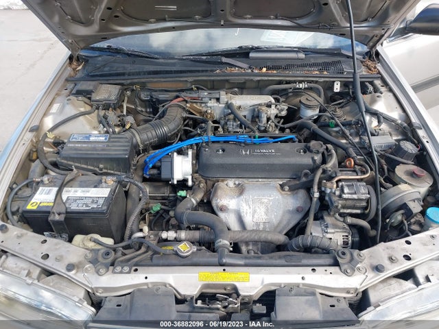 1990 HONDA ACCORD LX/EX VIN: JHMCB7651LC037093