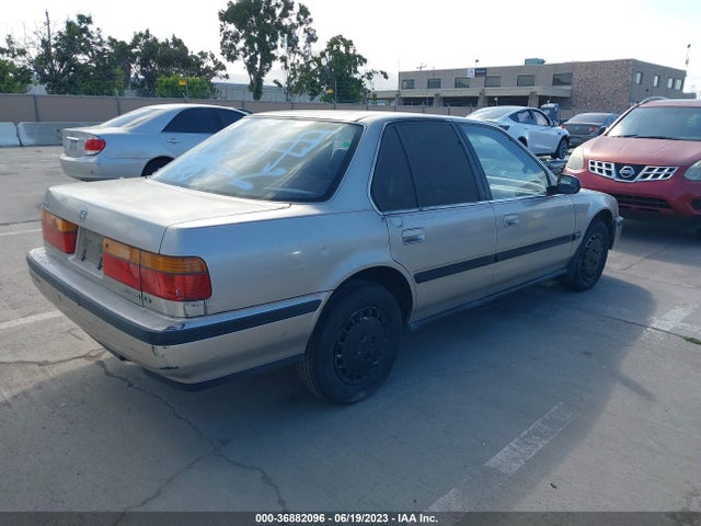 1990 HONDA ACCORD LX/EX VIN: JHMCB7651LC037093