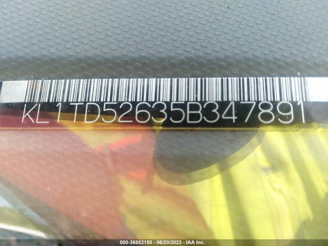 2005 CHEVROLET AVEO LS VIN: KL1TD52635B347891