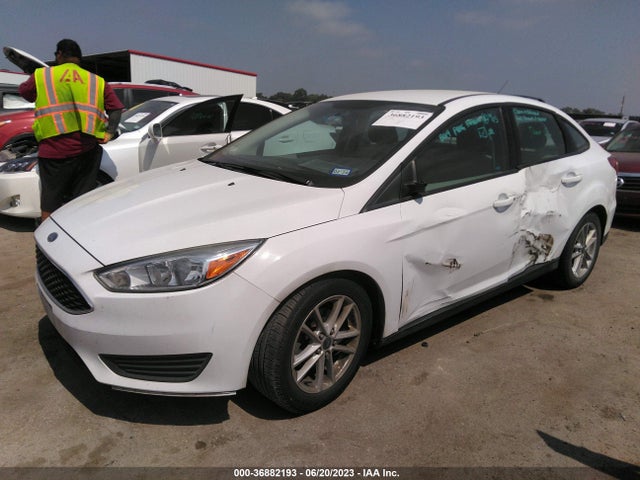 2016 FORD FOCUS SE VIN: 1FADP3F28GL271507
