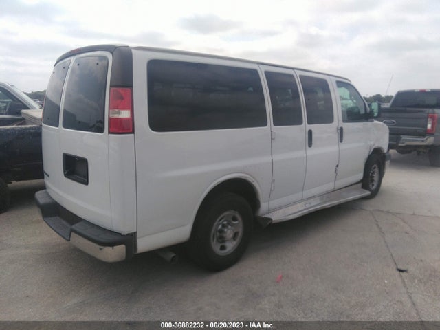 Chevrolet Express Passenger Lt 2018 1GAWGFFG3J1318955 Image 10