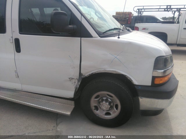 Chevrolet Express Passenger Lt 2018 1GAWGFFG3J1318955 Image 12