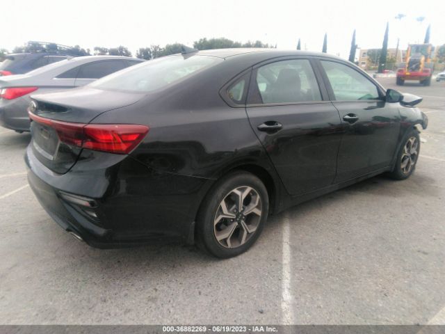 3KPF24AD2KE138050 KIA Forte Lxs