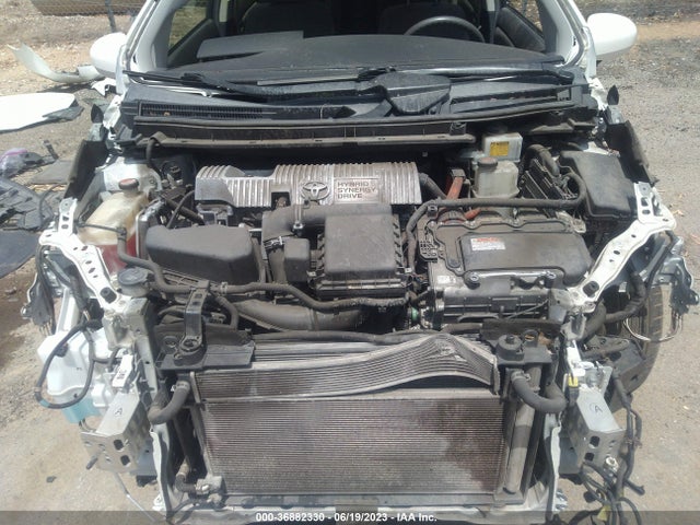 Toyota Prius Four 2015 JTDKN3DU8F1985739 Image 17