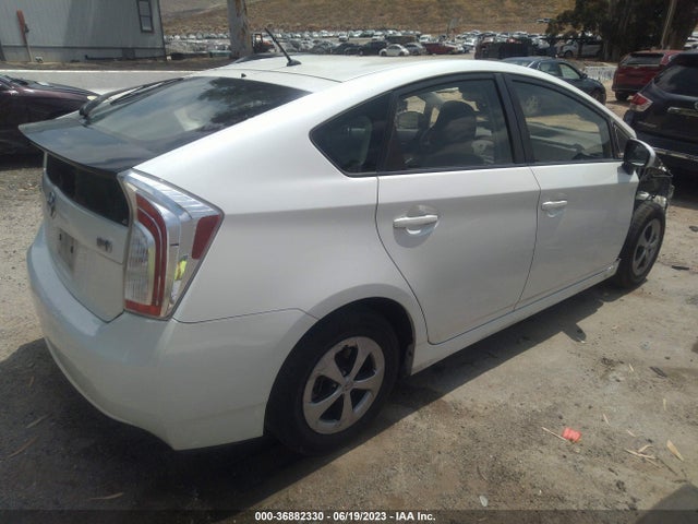 Toyota Prius Four 2015 JTDKN3DU8F1985739 Image 11