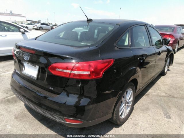 1FADP3F24JL237085 Ford FOCUS SE