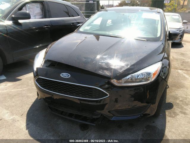 1FADP3F24JL237085 Ford FOCUS SE