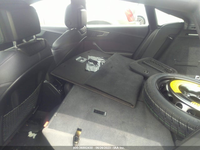 WAUENCF5XJA077351 Audi A5 Sportback Premium Plus