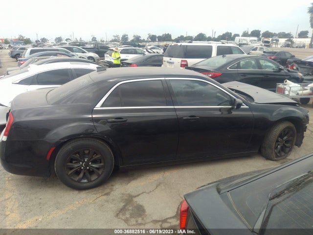 2C3CCAAG3FH881730 Chrysler 300 Limited