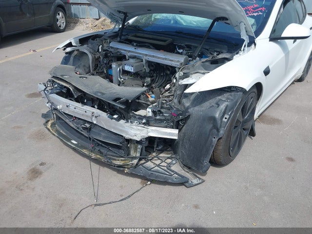 Tesla Model S Plaid 2021 5YJSA1E6XMF442588 Image 13
