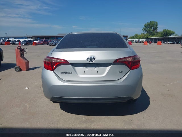 2018 TOYOTA COROLLA LE VIN: 5YFBURHE4JP756066