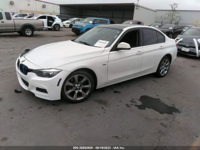 WBA3B1G55FNT05582 BMW 3 Series 320i