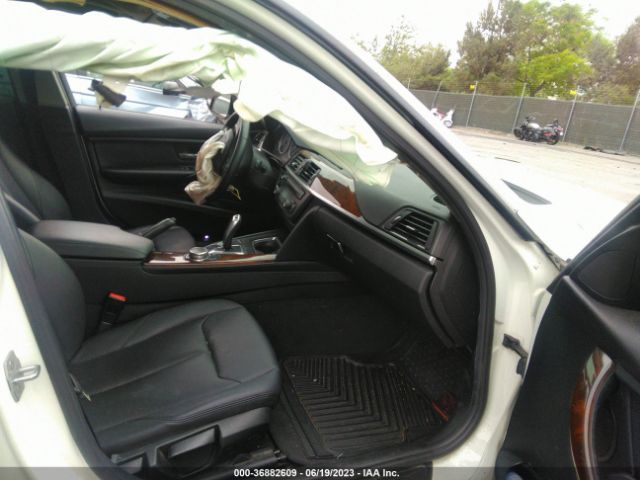 WBA3B1G55FNT05582 BMW 3 Series 320i