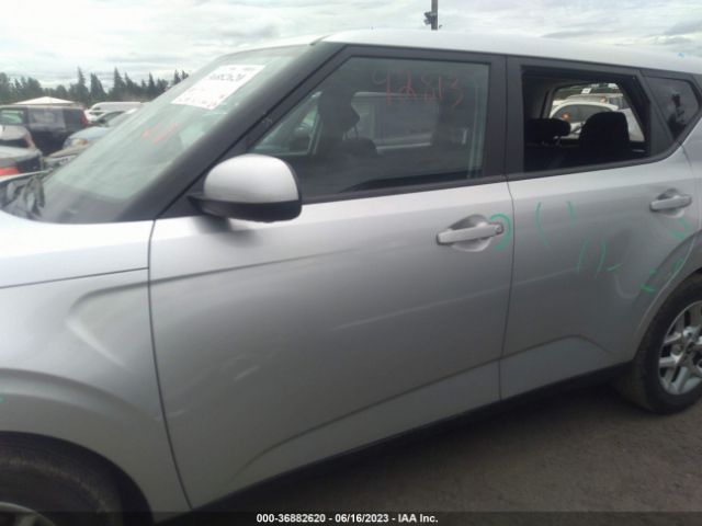 KNDJ23AU4L7104794 KIA SOUL S