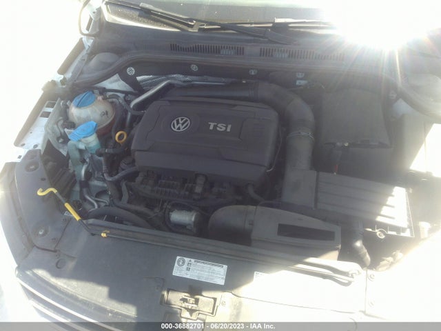 3VWD17AJ1GM399780 Volkswagen Jetta Sedan 1.8t Sport