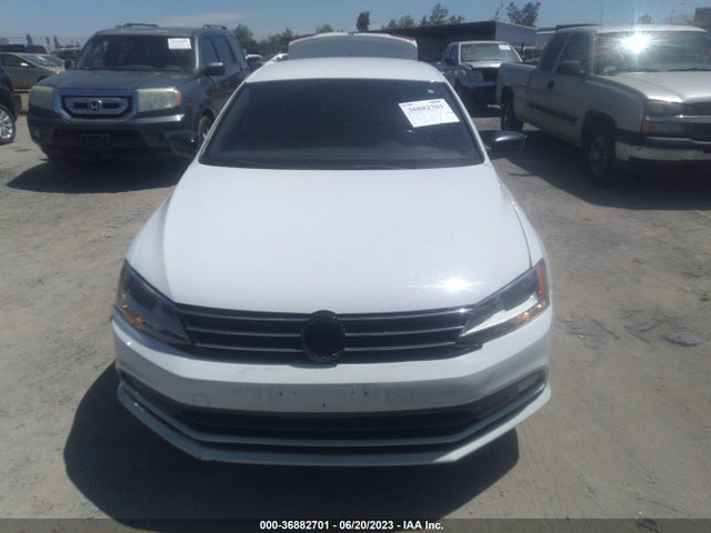 3VWD17AJ1GM399780 Volkswagen Jetta Sedan 1.8t Sport