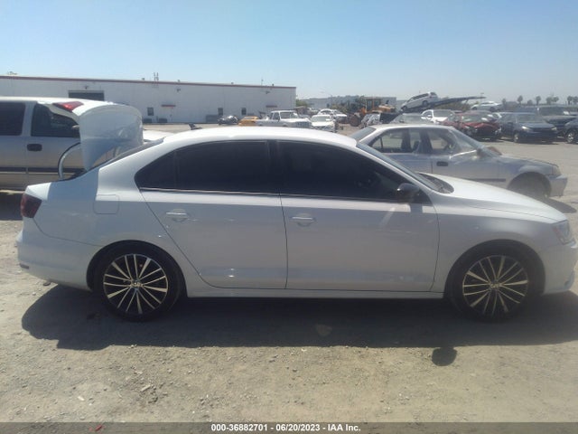 3VWD17AJ1GM399780 Volkswagen Jetta Sedan 1.8t Sport