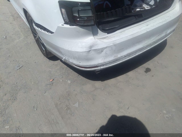3VWD17AJ1GM399780 Volkswagen Jetta Sedan 1.8t Sport