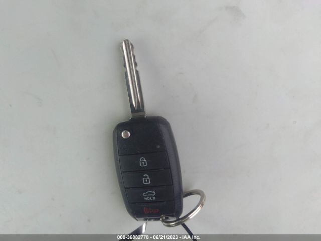 3KPFL4A71HE051532 KIA FORTE LX