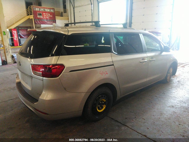 KIA SEDONA LX 2016 KNDMB5C19G6082198 Image 10