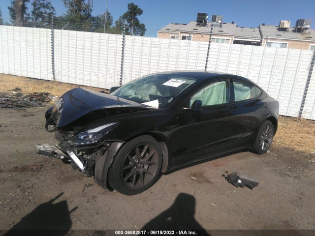 Tesla Model 3 Long Range 2021 5YJ3E1EB0MF002062 Image 2