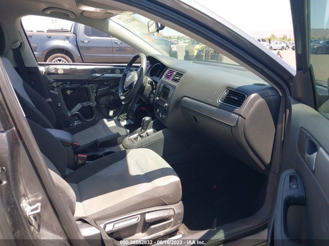 3VW2B7AJ9HM354995 Volkswagen Jetta 1.4t S