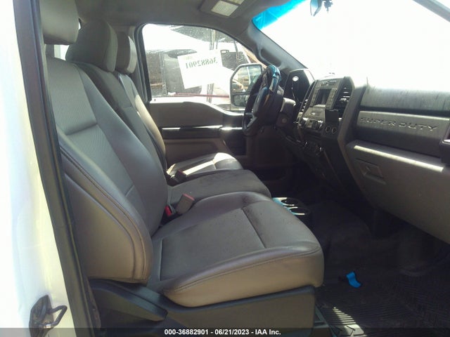2017 Ford F-450, VIN: 1FDUF4GY0HEB70677