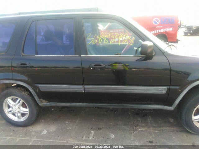 2001 HONDA CR-V LX VIN: JHLRD18451C012463