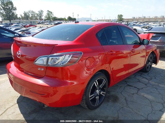 2011 MAZDA MAZDA3 S SPORT VIN: JM1BL1U69B1479570