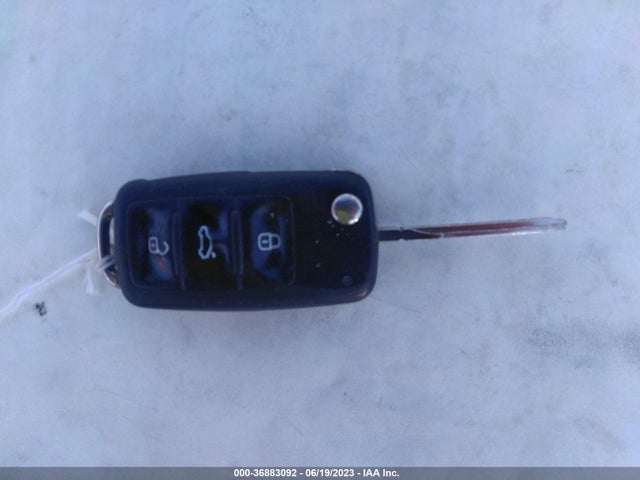 3VWD17AJ5EM311505 Volkswagen Jetta Sedan Se W/connectivity