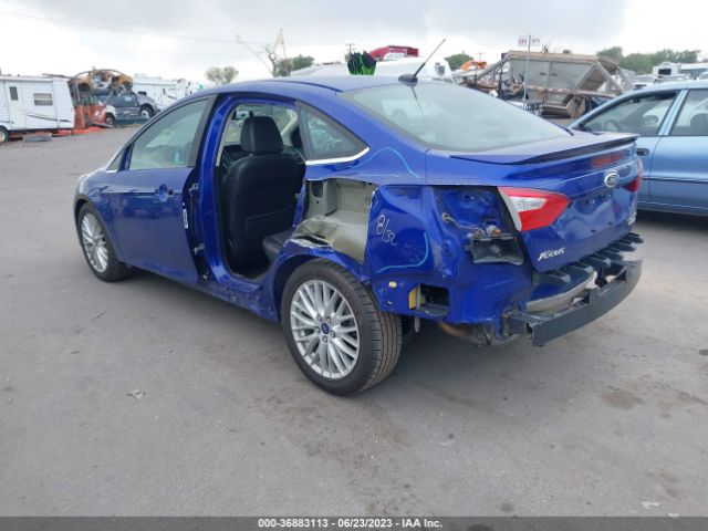 1FADP3J27EL300242 Ford Focus Titanium
