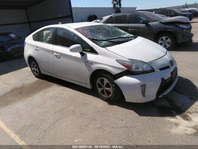 Toyota Prius Four 2015 JTDKN3DU7F1981567 Image 1