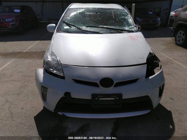 Toyota Prius Four 2015 JTDKN3DU7F1981567 Image 4