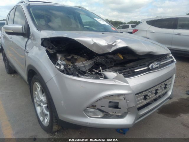 1FMCU9J9XEUD50458 Ford Escape Titanium