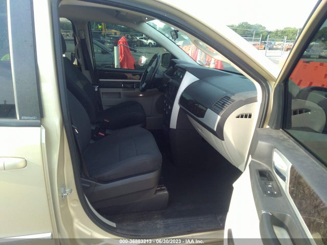2010 DODGE GRAND CARAVAN SXT VIN: 2D4RN5D10AR496971
