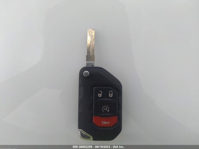 1C4HJXDG5KW633836 Jeep Wrangler Unlimited Sport Altitude