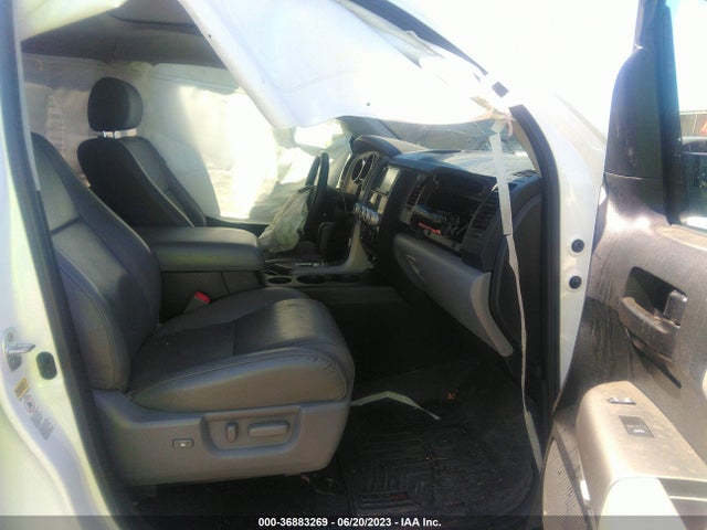 2016 Toyota Sequoia, VIN: 5TDBY5G19GS138673