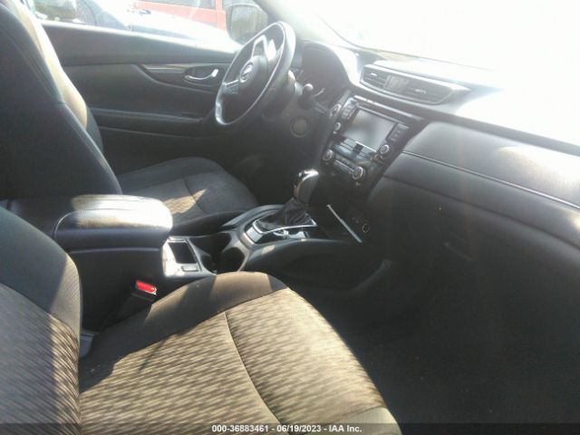 5N1AT2MV8JC808573 Nissan ROGUE SV
