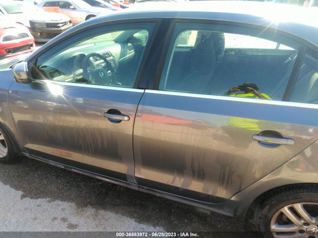 3VW2B7AJ9HM351885 Volkswagen Jetta 1.4t S