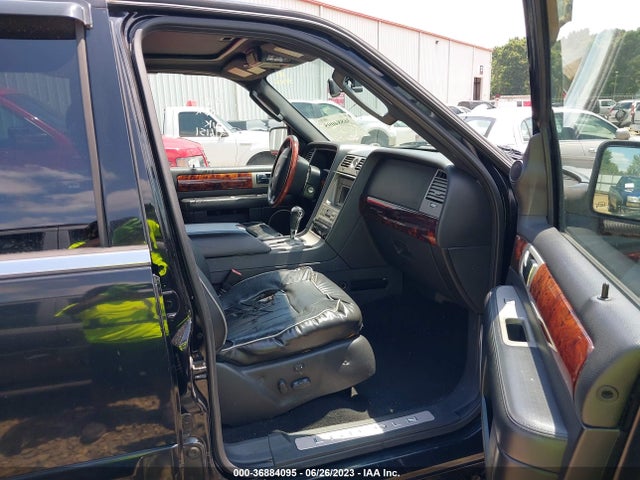 2006 LINCOLN NAVIGATOR LUXURY/ULTIMATE VIN: 5LMFU27526LJ16151