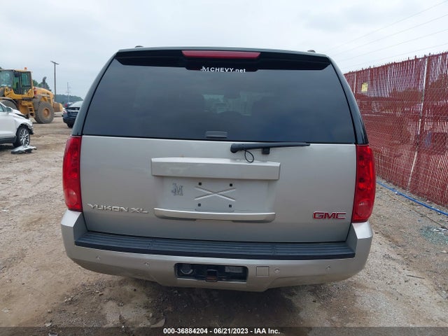 2007 GMC YUKON XL SLT VIN: 1GKFC16037R185220