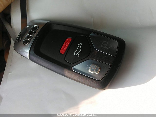WA1LHAF78JD025152 Audi Q7 Premium Plus