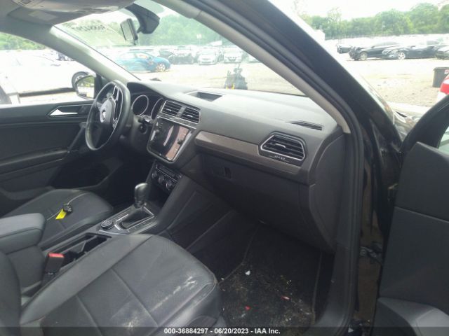 2018 VOLKSWAGEN TIGUAN 3VV2B7AX5JM142867 Photo 4