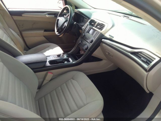 3FA6P0H7XHR185893 Ford FUSION SE